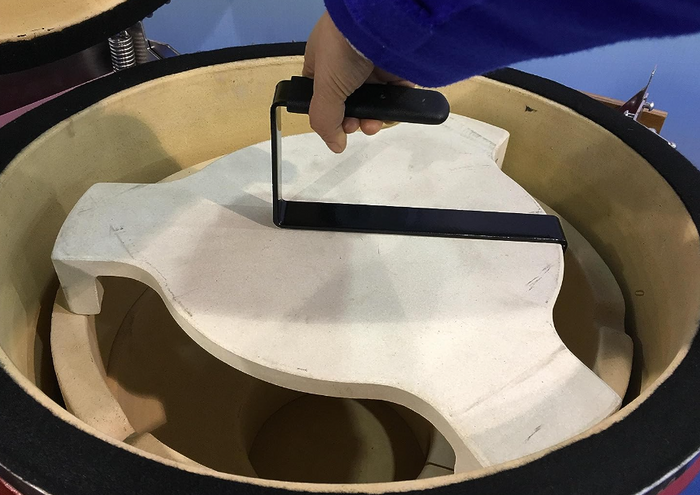 Plate Setter Lifter, BBQ Heat Deflector Tools Pizza Stone Plate Setter for Medium / Large Big Green Egg, Kamado Joe