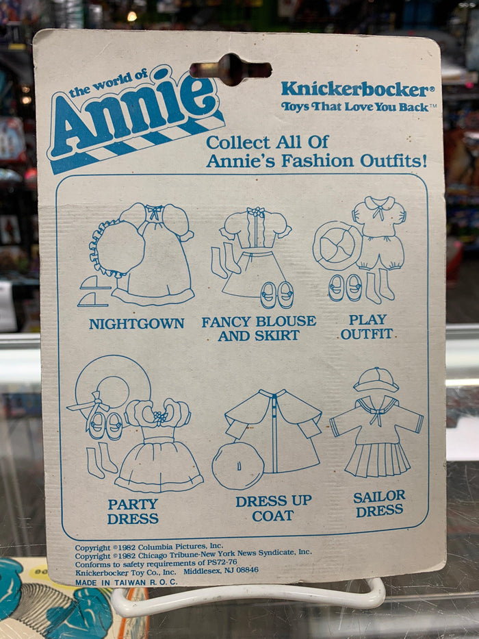 The World Of Annie Fashions Dress Up Coat - Rogue Toys